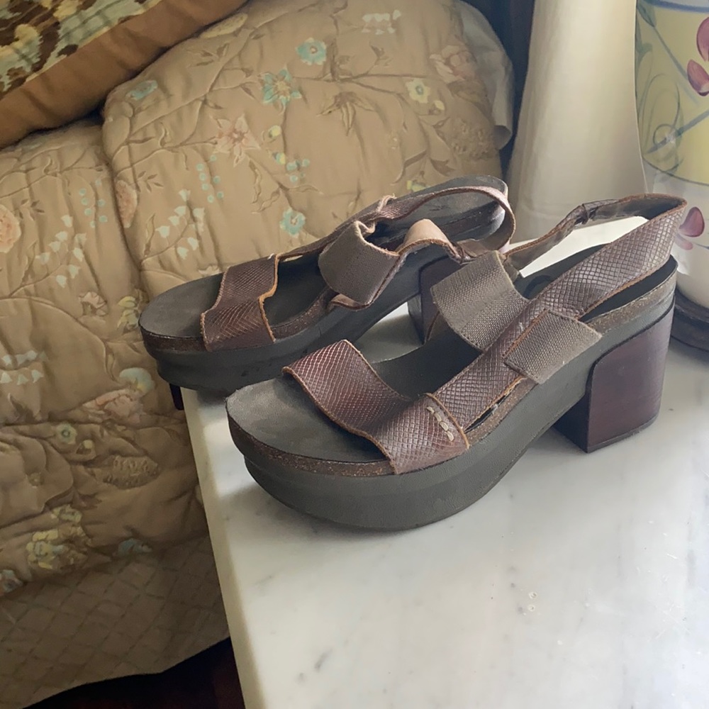 Heels OTBT